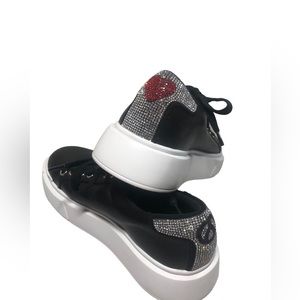 The Wishbone Collection Browns Shoes Size 5.5 bling heart peace sign, Black New